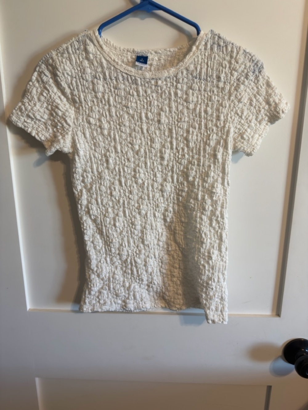 Old Navy Cream Textured Short-Sleeve Crewneck Tee